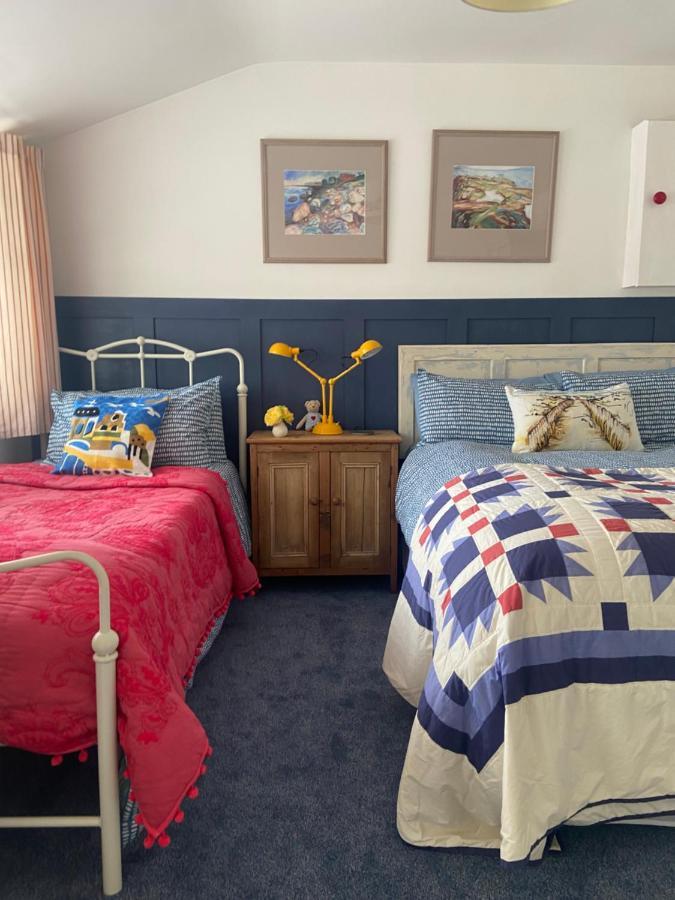 Barrow Harbour Studio Apartment トラリー エクステリア 写真