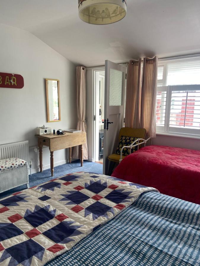 Barrow Harbour Studio Apartment トラリー エクステリア 写真